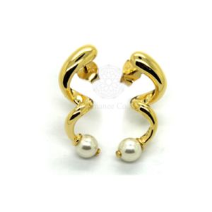 Silver Curve Pearl Ear Ring